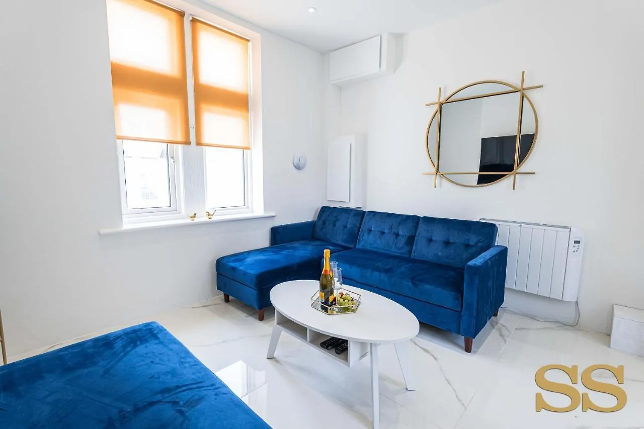 Apartament Blue Lagoon - 1 Minute From 02 Academy - Free Parking - 5 Minutes From The Beach - Fast Wi-Fi - Smart Tv Bournemouth